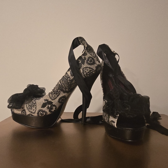 Iron Fist Lovelace Peep Toe Stiletto size 10 - Picture 2 of 6